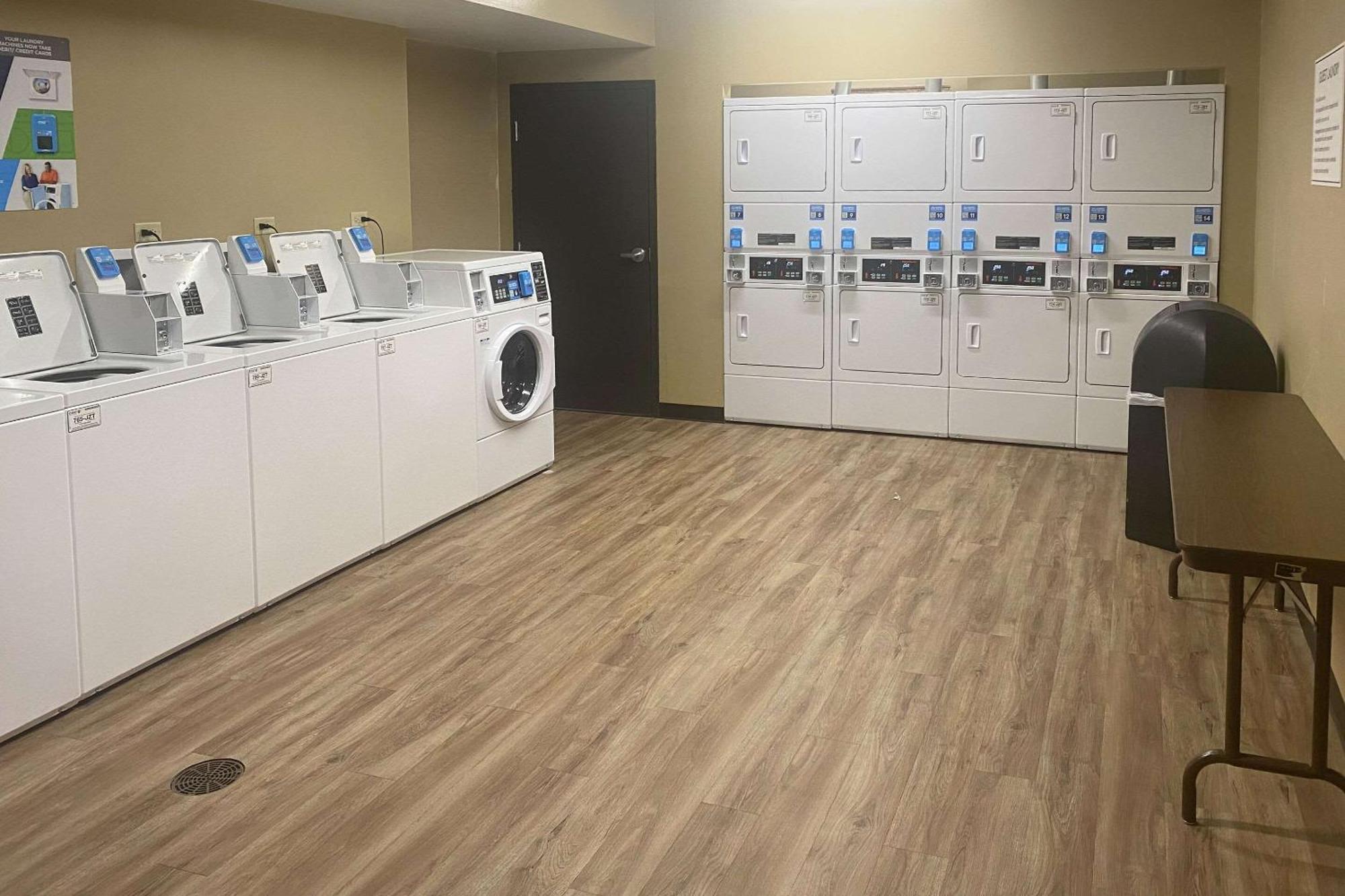 Suburban Studios Arlington Heights Elk Grove Eksteriør bilde