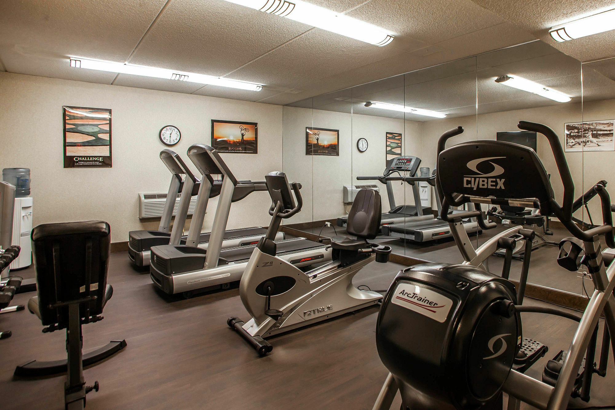 Suburban Studios Arlington Heights Elk Grove Eksteriør bilde